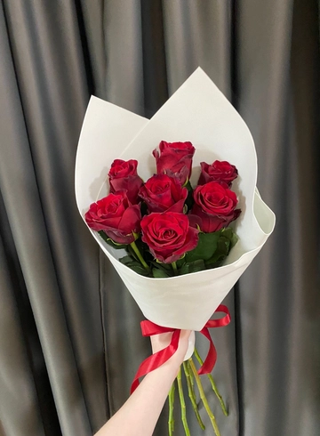 Букет «Страстный комплимент» от интернет-магазина цветов в 