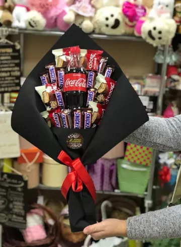 Сладкий букет «Молодежный» от интернет-магазина цветов в 