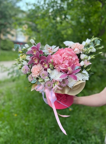 Шляпная коробка «Жемчужина красоты» от интернет-магазина цветов в 