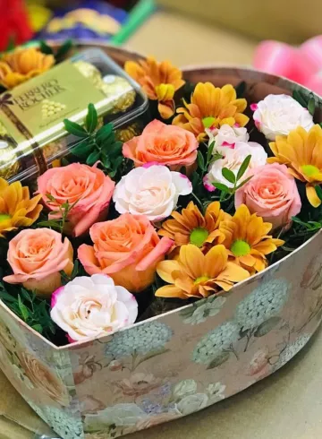 Комбо-набор «Сладкой женщине» от интернет-магазина цветов в 