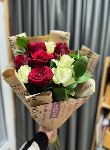 Букет «Классический дуэт» от интернет-магазина цветов в 