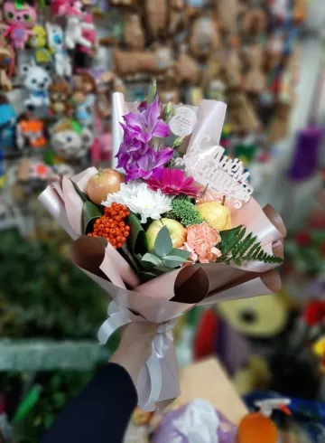 Букет &laquo;Переменка&raquo; от интернет-магазина цветов в 