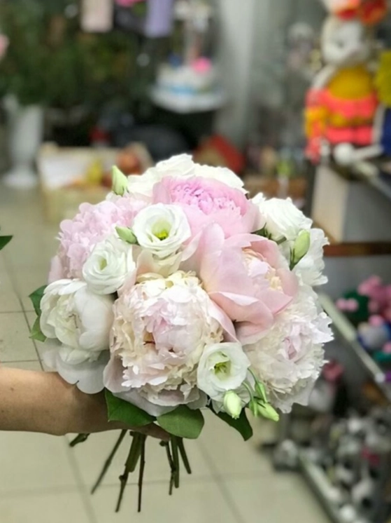 Букет невесты «Совершенство» от интернет-магазина цветов в 