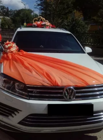 Оформление автомобиля  «Оранжевое настроение» от интернет-магазина цветов в 