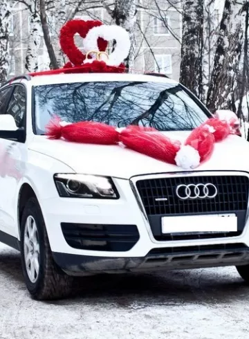 Оформление автомобиля  «Два сердца» от интернет-магазина цветов в 