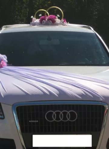 Оформление автомобиля  «Счастливы вместе» от интернет-магазина цветов в 