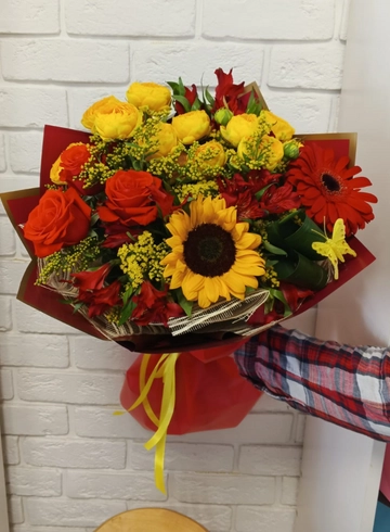 Букет &laquo;Краски осени&raquo; от интернет-магазина цветов в 