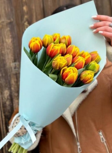 Букет &laquo;Огненный&raquo; от интернет-магазина цветов в 